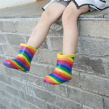 2018 Nuevas Llegadas de los Niños Botas de Lluvia de las Niñas Niños Bebé niños arco iris Suave zapatos botas para la lluvia Loverly Impermeable antideslizante Zapatos C59 10