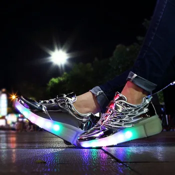 2019 Nueva Brillantes Zapatillas de deporte con Rodillos Luminoso Zapatillas de deporte para los Niños en las Pequeñas Ruedas de Led Zapatillas para Niña de la Luz Hasta los Zapatos